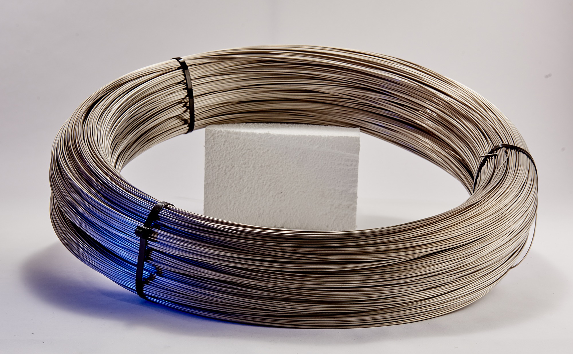 Nimonic® 75 is available in bars and wire rope
