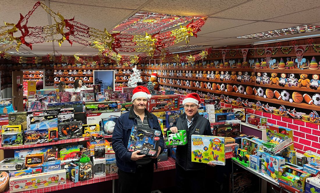 AWI gets in the festive spirit with Santa’s Black Country Toy Appeal donation - Alloy Wire International 7